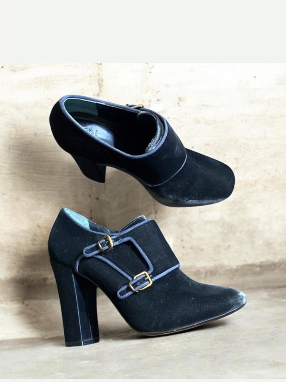Tory Burch Straight From Runway Velvet Heel Ankle Boots Size 8.5